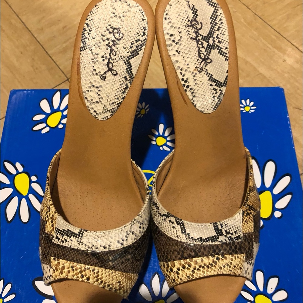 Peep-Toe Snake-Print Slide Sandals - Tan/Beige